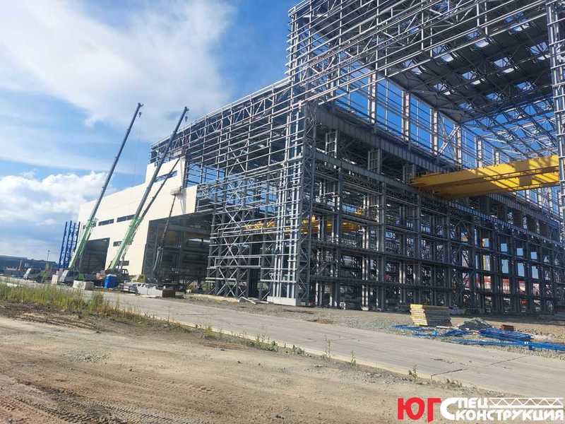 Ведём монтаж металлоконструкций на ССК «Звезда» г. Большой Камень