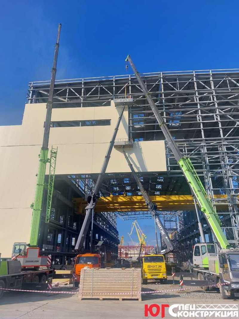 Ведём монтаж металлоконструкций на ССК «Звезда» г. Большой Камень